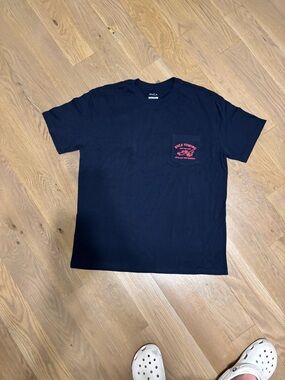 RVCA Men’s Navy Graphic Pocket T-Shirt relaxed fit day shift size medium NWOT